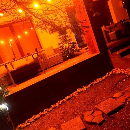 Casa Maia Hotell Buşteni Exteriör bild