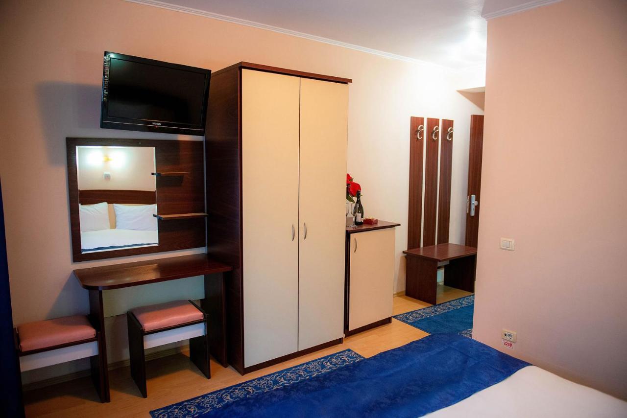 Casa Maia Hotell Buşteni Exteriör bild