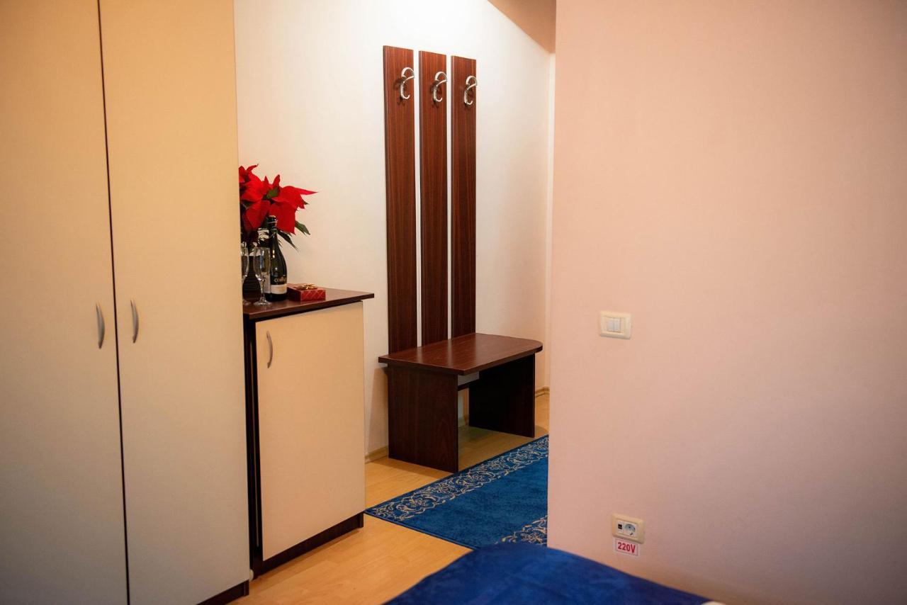 Casa Maia Hotell Buşteni Exteriör bild