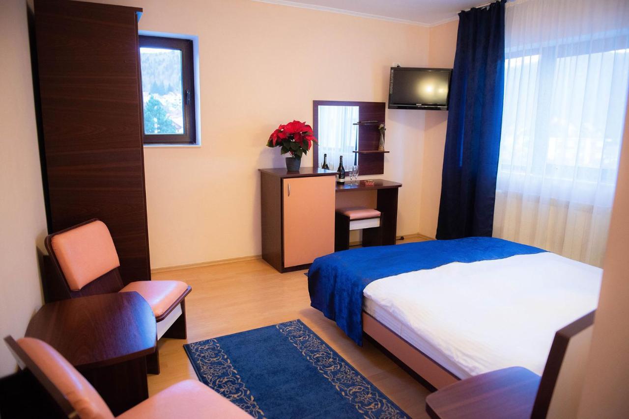 Casa Maia Hotell Buşteni Exteriör bild