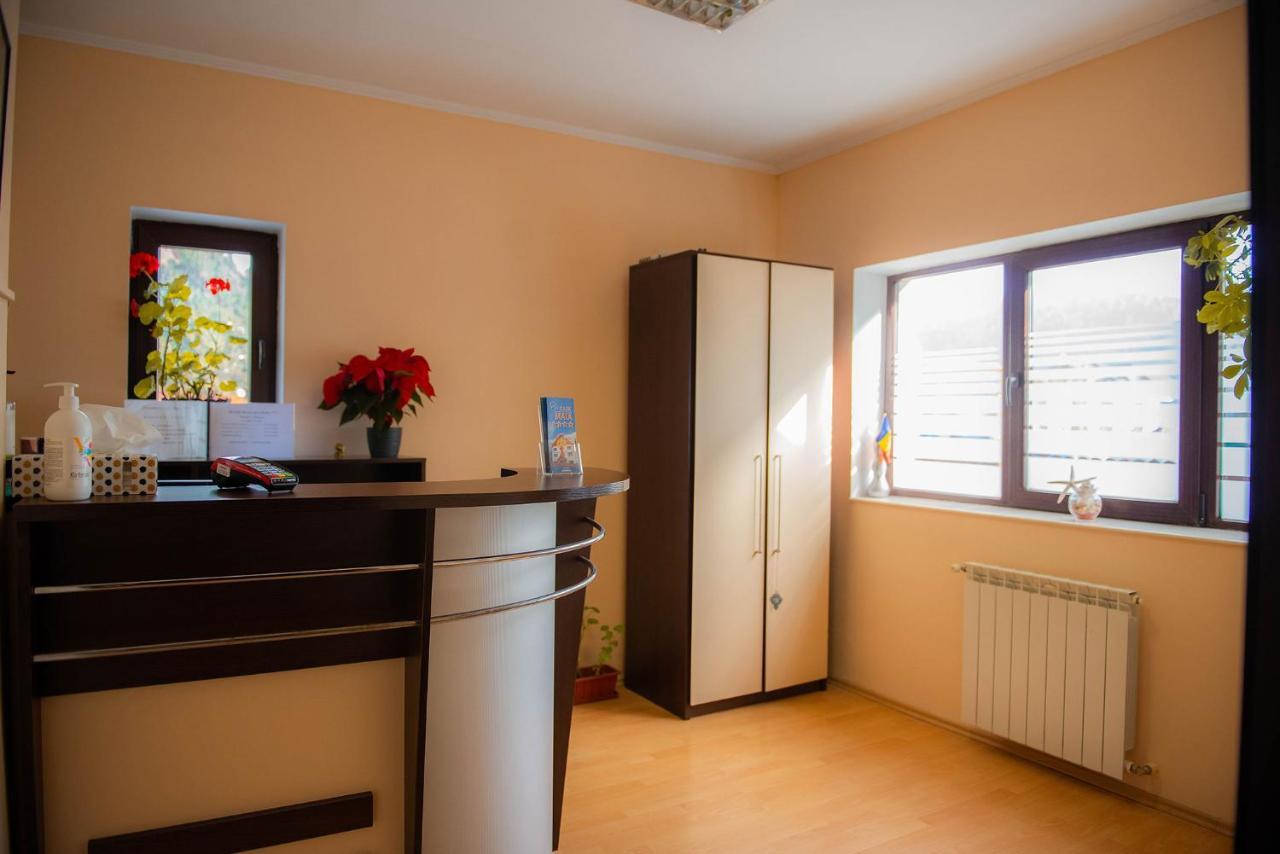 Casa Maia Hotell Buşteni Exteriör bild